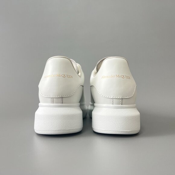 Alexander McQueen Womens Sneakers in White - Picture 5 of 9